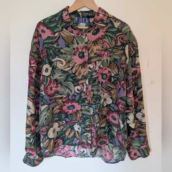 Tops - HER Vintage Floral Button-Up Blouse in Pink & Green